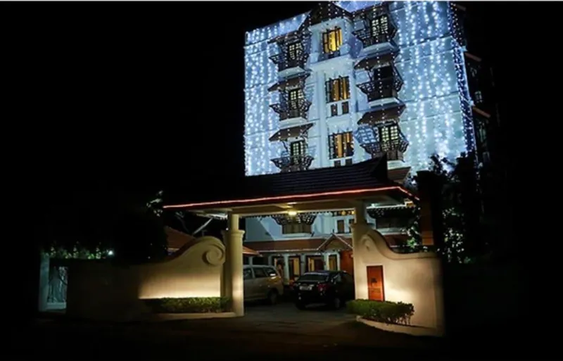 Padippura Residency reception and dining lounge