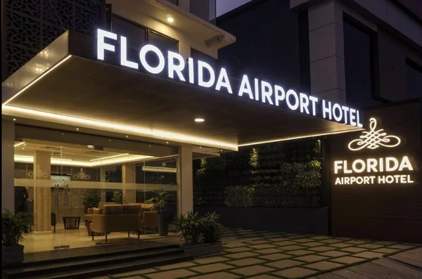Florida Airport Hotel exterior facade in Cochin Airport