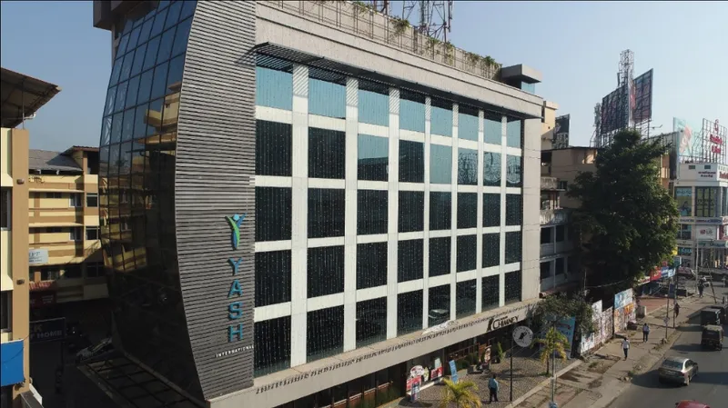 Yash International Hotel swimming pool