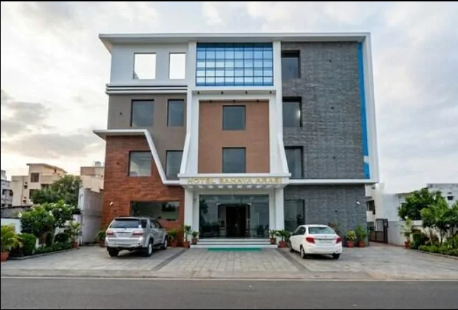 Exterior facade and entrance of Hotel Sahaya Arasi in Kanyakumari