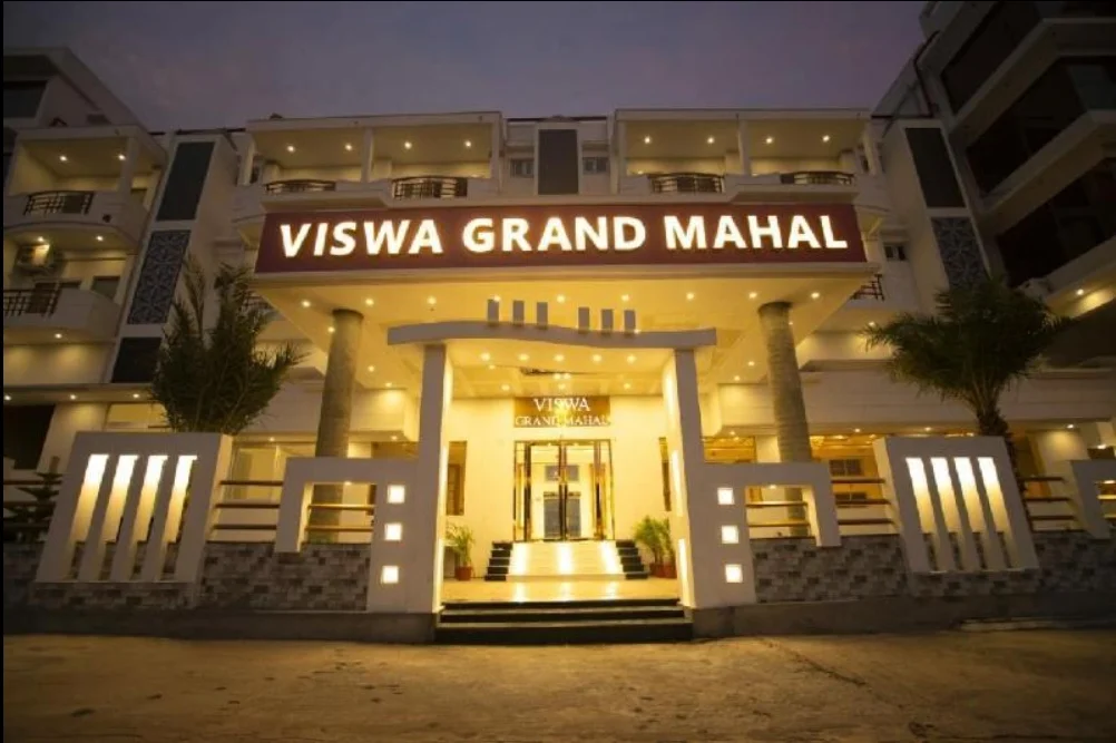 Exterior facade and entrance of Hotel Vishwa Grand Kanyakumari in Kanyakumari