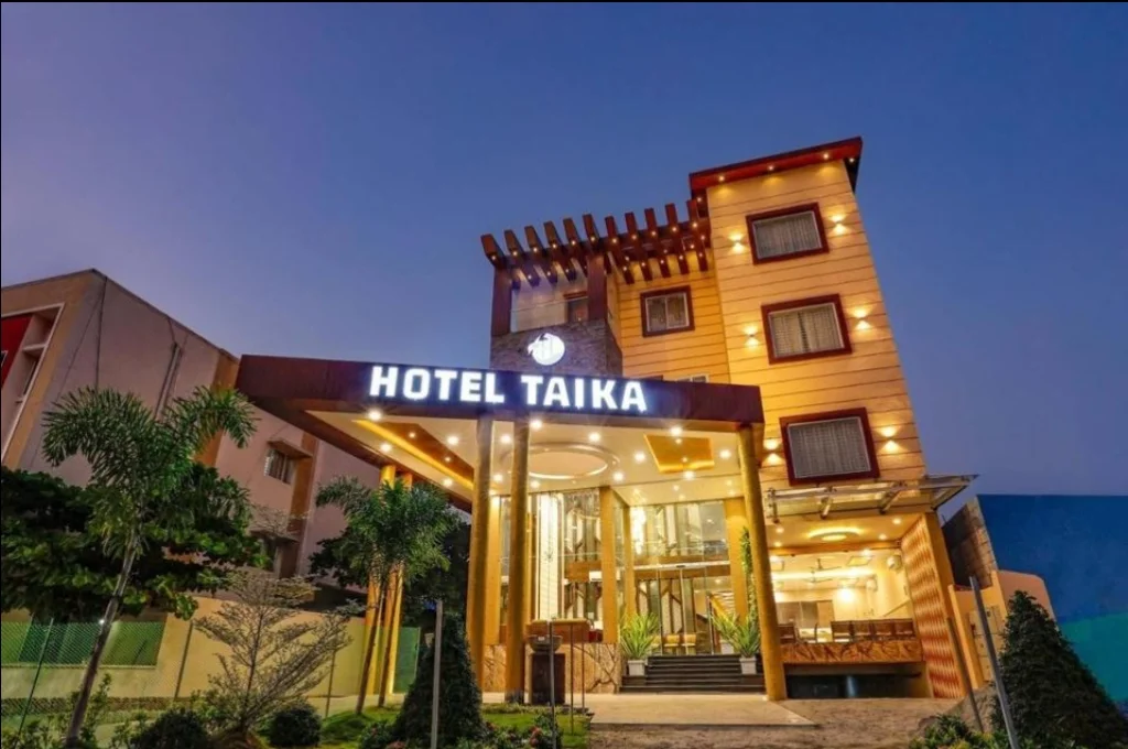 Exterior facade and entrance of Hotel Taika in Rameshwaram