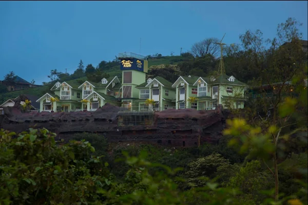 Foggy Knolls Resort exterior facade in Vagamon